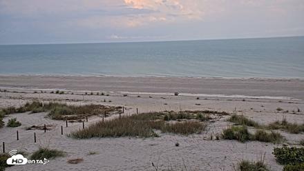 Oceans Reach Sanibel Island Live Cam - Apr 27, 2026, 6:28pm EDT