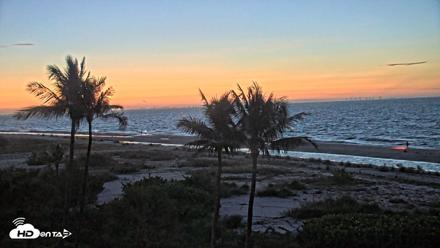 Oceans Reach Sanibel Island Live Cam - Oct 4, 2026, 6:47am EDT