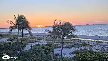 Oceans Reach Sanibel Island Live Cam - Sep 27, 2026, 7:19am EDT