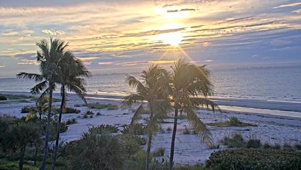 Oceans Reach Sanibel Island Live Cam - Oct 10, 2025, 7:42am EDT