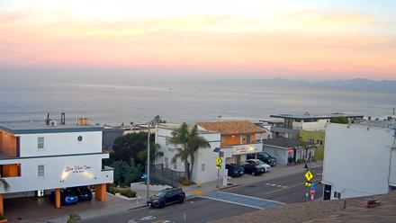 Sea View Inn Manhattan Beach Live Webcam - Oct 19, 2025, 7:04am PDT
