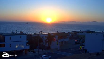 Sea View Inn Manhattan Beach Live Webcam - May 6, 2026, 7:37pm PDT