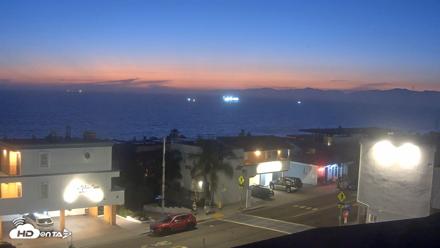 Sea View Inn Manhattan Beach Live Webcam - Aug 22, 2026, 8:09pm PDT