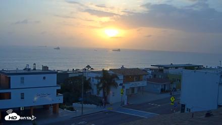 Sea View Inn Manhattan Beach Live Webcam - May 17, 2026, 7:32pm PDT