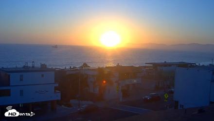 Sea View Inn Manhattan Beach Live Webcam - Jul 27, 2026, 7:51pm PDT