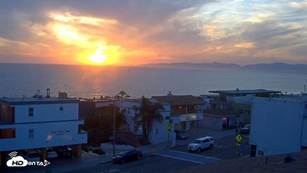Sea View Inn Manhattan Beach Live Webcam - Apr 18, 2026, 7:21pm PDT