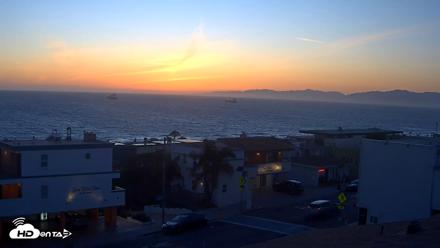 Sea View Inn Manhattan Beach Live Webcam - Apr 22, 2026, 7:37pm PDT