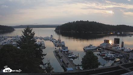 Friday Harbor - San Juan Island Live Webcam - Aug 16, 2026, 7:04am PDT