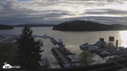 Friday Harbor - San Juan Island Live Webcam - Apr 13, 2026, 7:42am PDT