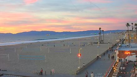 Hermosa Beach North Live Webcam - Dec 4, 2025, 4:58pm PST