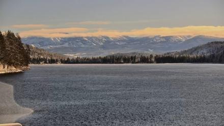 Donner Lake and Village Live Webcam - Dec 27, 2025, 9:03am PST