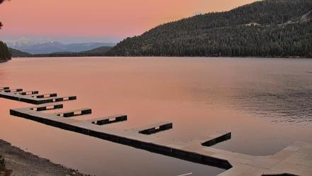 Donner Lake and Village Live Webcam - Oct 19, 2025, 6:25pm PDT