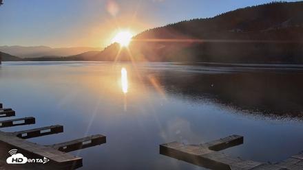 Donner Lake and Village Live Webcam - Oct 19, 2026, 7:38am PDT