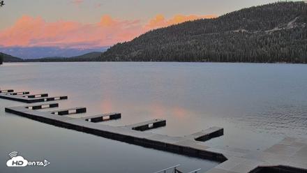 Donner Lake and Village Live Webcam - May 5, 2026, 7:57pm PDT