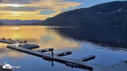 Donner Lake and Village Live Webcam - Sep 12, 2026, 7:26am PDT