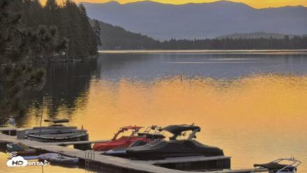 Donner Lake and Village Live Webcam - Aug 19, 2026, 6:33am PDT