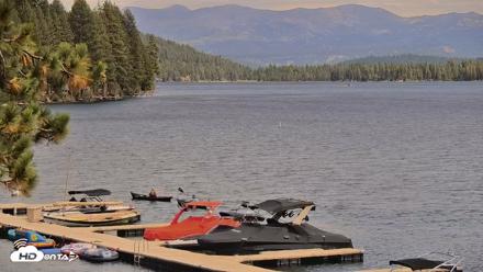 Donner Lake and Village Live Webcam - Aug 17, 2026, 1:33pm PDT