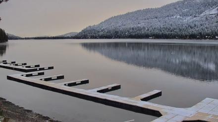 Donner Lake and Village Live Webcam - Oct 15, 2025, 8:02am PDT