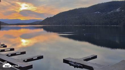 Donner Lake and Village Live Webcam - Sep 20, 2026, 7:26am PDT