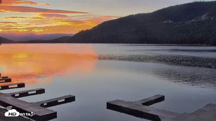 Donner Lake and Village Live Webcam - Sep 25, 2026, 6:44am PDT