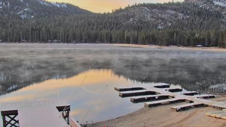 Donner Lake and Village Live Webcam - Nov 27, 2025, 7:10am PST