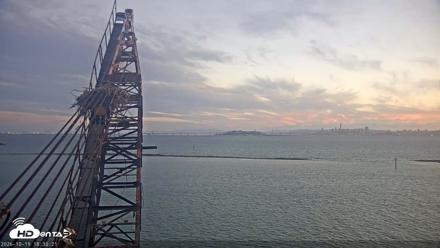 San Francisco Bay Osprey Nest Live Webcam - Oct 19, 2026, 6:31pm PDT