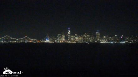 San Francisco Bay Osprey Nest Live Webcam - Oct 15, 2026, 7:45pm PDT