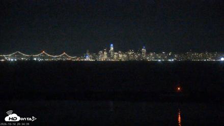 San Francisco Bay Osprey Nest Live Webcam - Oct 14, 2026, 8:35pm PDT