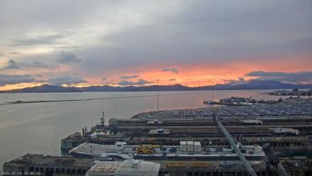 San Francisco Bay Osprey Nest Live Webcam - Oct 14, 2025, 6:35pm PDT