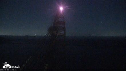 San Francisco Bay Osprey Nest Live Webcam - Sep 30, 2026, 7:45pm PDT