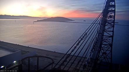 San Francisco Bay Osprey Nest Live Webcam - Jan 17, 2026, 7:03am PST