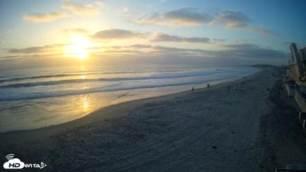 17th St. Del Mar Beach - 4K NW View Live Cam - Jun 1, 2026, 7:35pm PDT