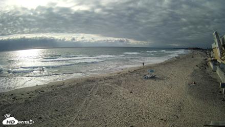 17th St. Del Mar Beach - 4K NW View Live Cam - May 26, 2026, 5:40pm PDT