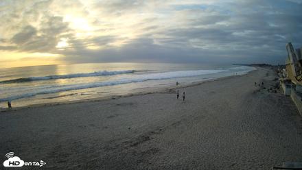 17th St. Del Mar Beach - 4K NW View Live Cam - May 12, 2026, 7:11pm PDT
