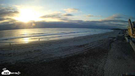 17th St. Del Mar Beach - 4K NW View Live Cam - May 7, 2026, 7:05pm PDT