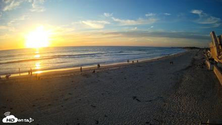 17th St. Del Mar Beach - 4K NW View Live Cam - Apr 23, 2026, 7:14pm PDT