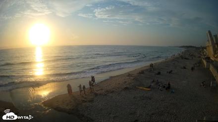 17th St. Del Mar Beach - 4K NW View Live Cam - Aug 9, 2026, 7:12pm PDT