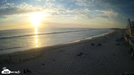 17th St. Del Mar Beach - 4K NW View Live Cam - Jun 23, 2026, 7:30pm PDT