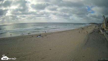 17th St. Del Mar Beach - 4K NW View Live Cam - Apr 24, 2026, 5:25pm PDT