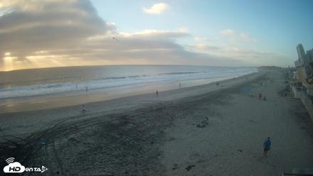 17th St. Del Mar Beach - 4K NW View Live Cam - Sep 14, 2026, 6:12pm PDT
