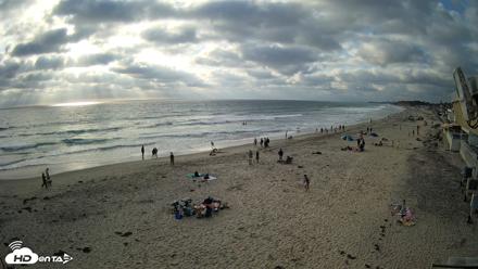 17th St. Del Mar Beach - 4K NW View Live Cam - May 23, 2026, 6:13pm PDT