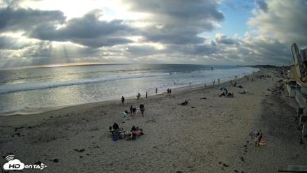17th St. Del Mar Beach - 4K NW View Live Cam - May 23, 2026, 6:33pm PDT