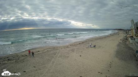 17th St. Del Mar Beach - 4K NW View Live Cam - May 26, 2026, 6:06pm PDT