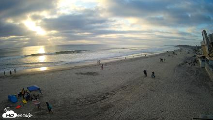 17th St. Del Mar Beach - 4K NW View Live Cam - May 9, 2026, 7:04pm PDT