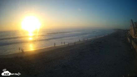 17th St. Del Mar Beach - 4K NW View Live Cam - Jul 31, 2026, 7:32pm PDT