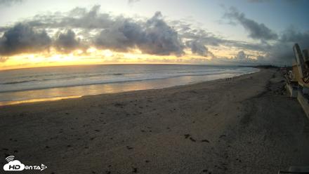 17th St. Del Mar Beach - 4K NW View Live Cam - Apr 21, 2026, 7:35pm PDT