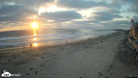 17th St. Del Mar Beach - 4K NW View Live Cam - May 22, 2026, 7:30pm PDT
