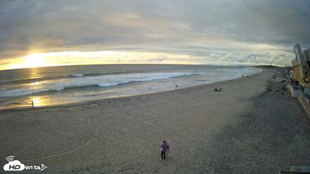 17th St. Del Mar Beach - 4K NW View Live Cam - Apr 12, 2026, 6:57pm PDT