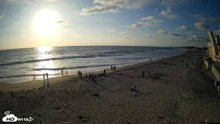 17th St. Del Mar Beach - 4K NW View Live Cam - May 24, 2026, 6:48pm PDT