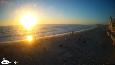 17th St. Del Mar Beach - 4K NW View Live Cam - Jul 22, 2026, 7:40pm PDT